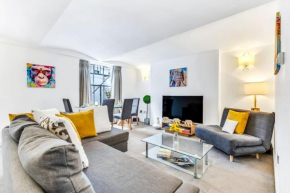 Elegant Apartment in The Heart Of Chelsea Sleeps 7